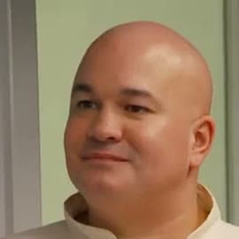 Image 0: Robert Kelly