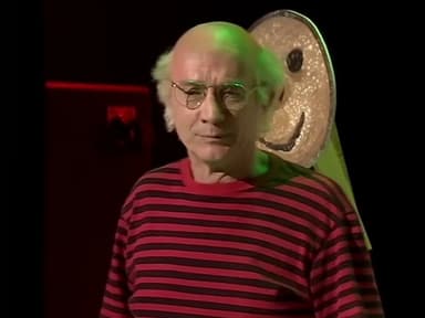 Larry David (as Linus)
